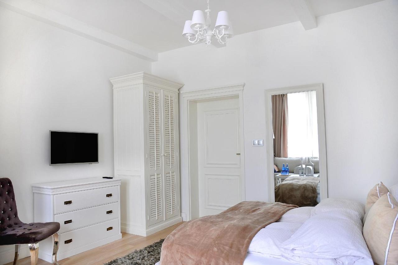 Villa Celine Мєлно Екстер'єр фото