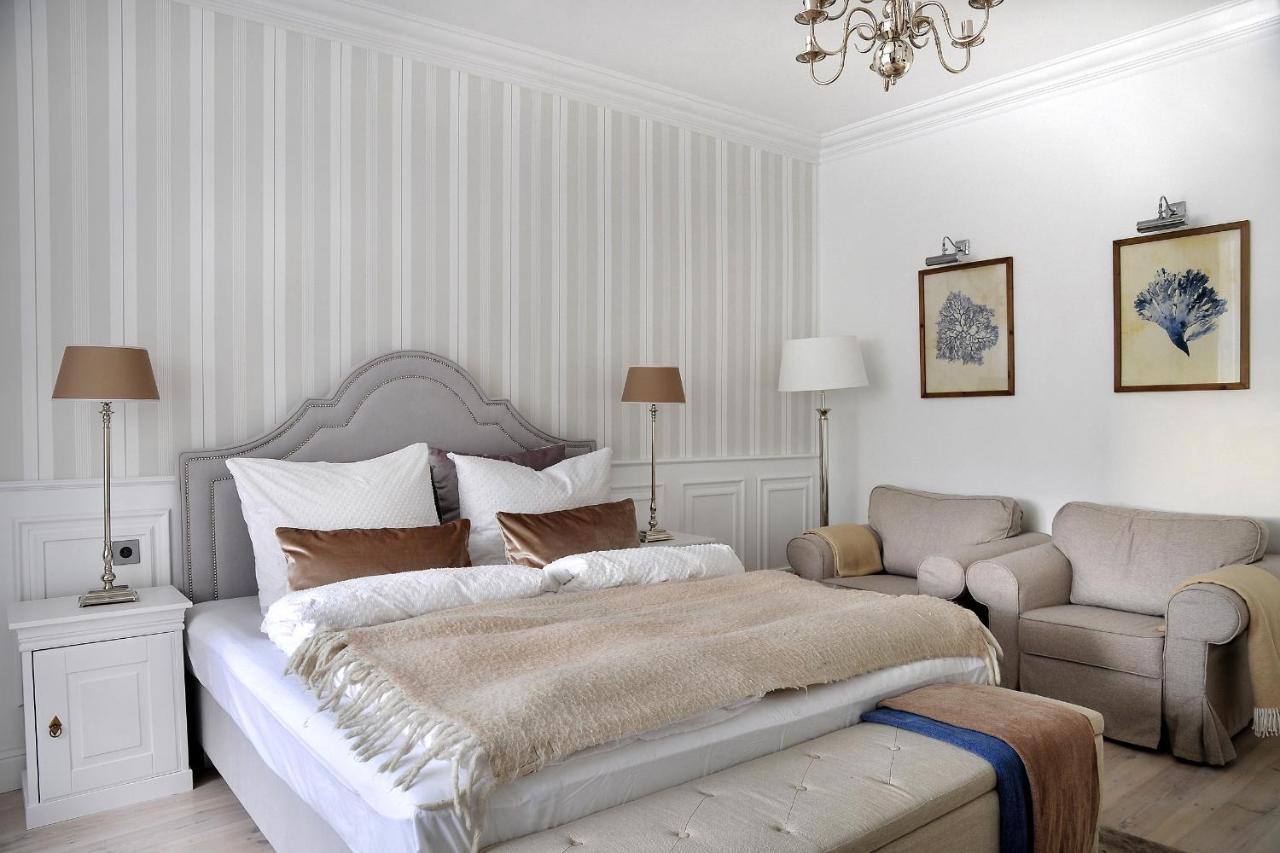 Villa Celine Мєлно Екстер'єр фото